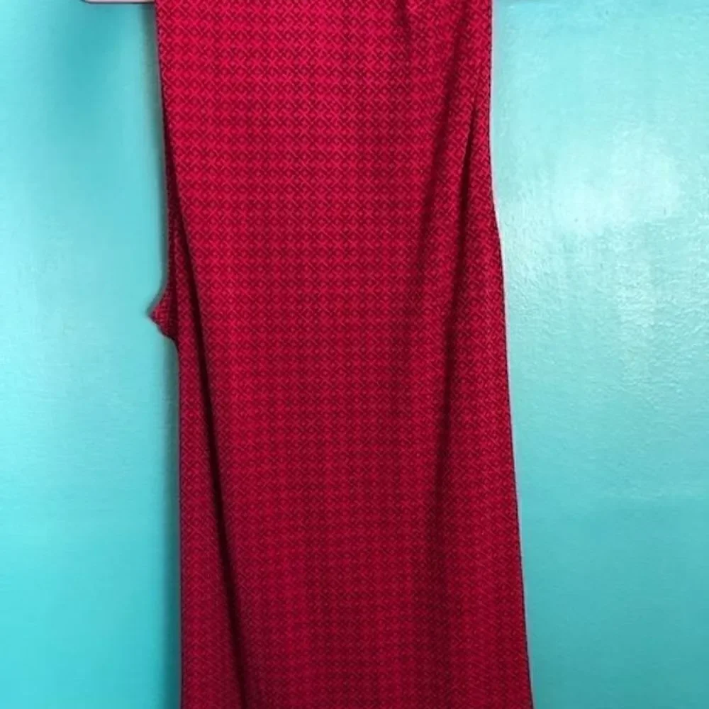 Fushcia Blouse. Size S.